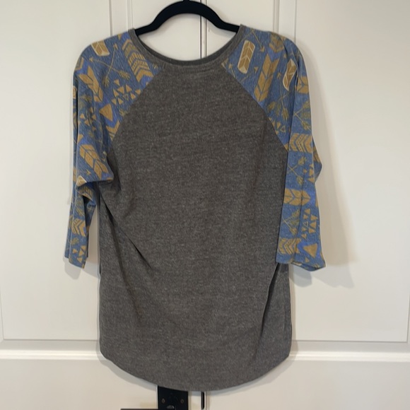 LuLaRoe Randy L - Picture 2 of 3